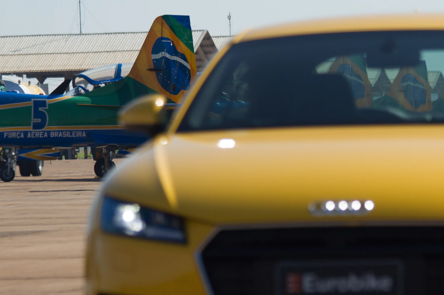 fotografia editorial eurobike audi tt e esquadrilha da fumaca 011