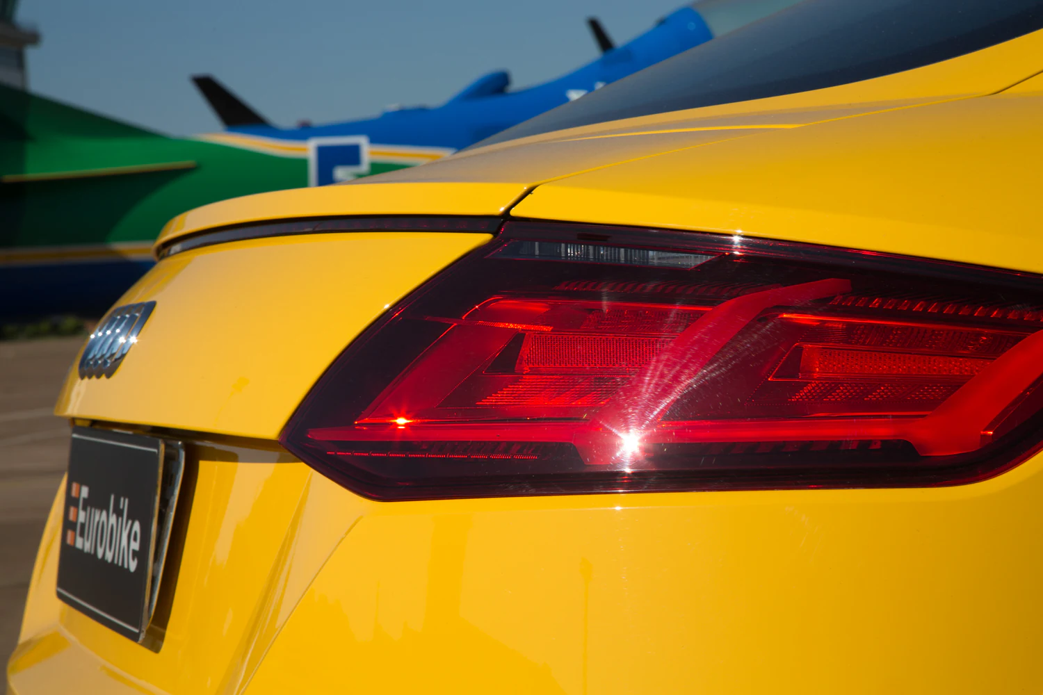 fotografia editorial eurobike audi tt e esquadrilha da fumaca 051