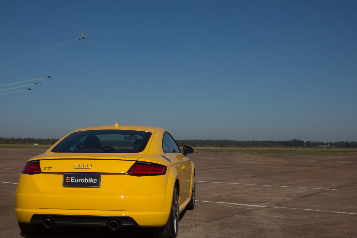 fotografia editorial eurobike audi tt e esquadrilha da fumaca 065