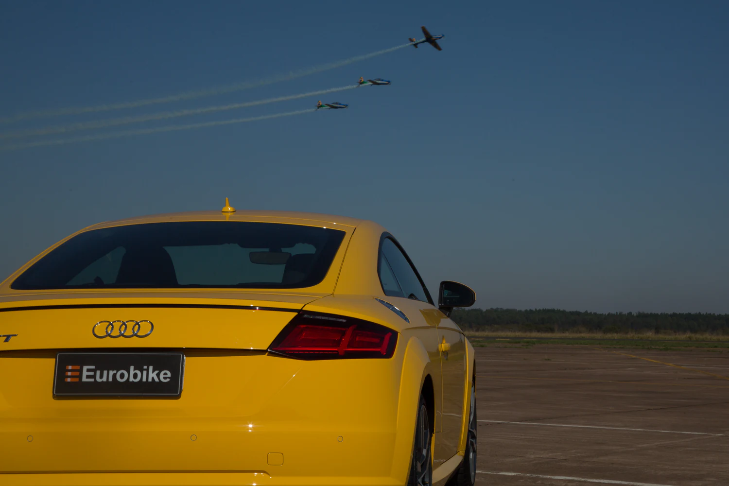 fotografia editorial eurobike audi tt e esquadrilha da fumaca 066