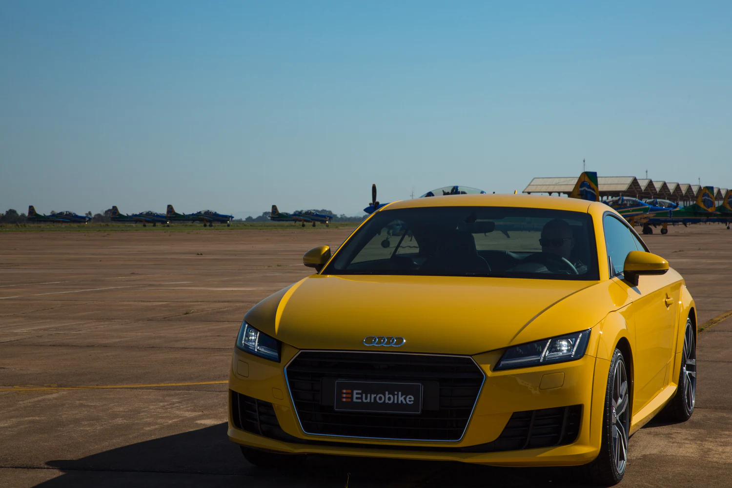 fotografia editorial eurobike audi tt e esquadrilha da fumaca 068