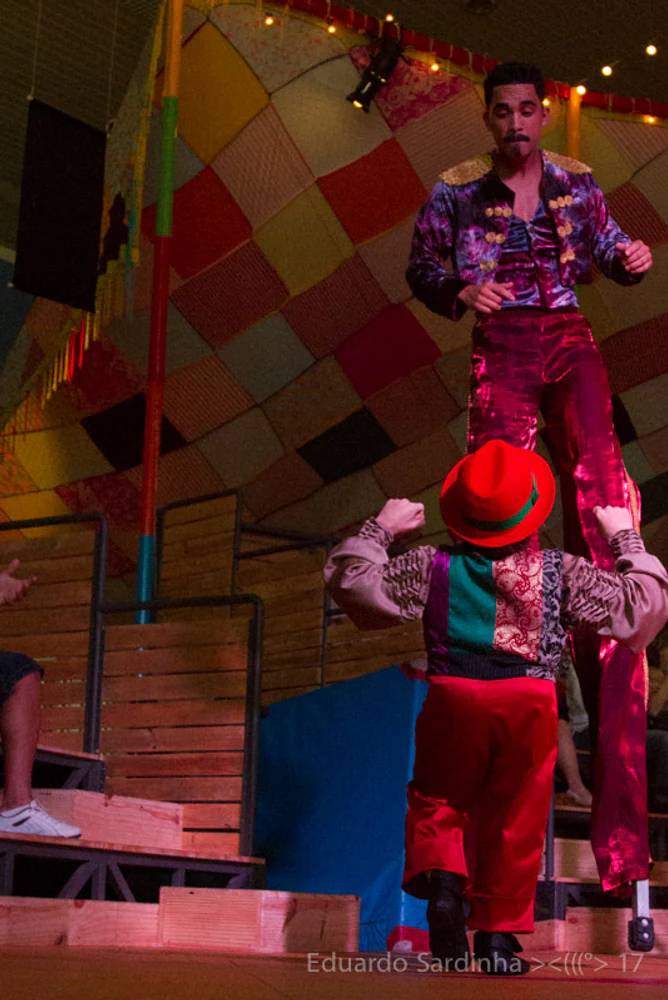 fotografia palco vida de circo espetaculo circense 018